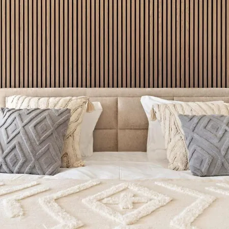 Apartment Retreat 3br With Ocean Views And Pool Access