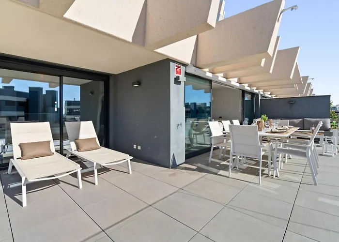 شقة Retreat 3br With Ocean Views And Pool Access إِستيبونا